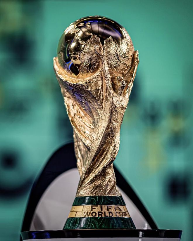 现代足球越 现代足球越