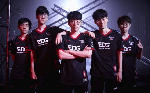 投球动作 投球动作